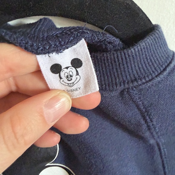 Disneyland Mickey Mouse Kids Navy Blue Crewneck Sweater size 5/6 EUC - Picture 3 of 5